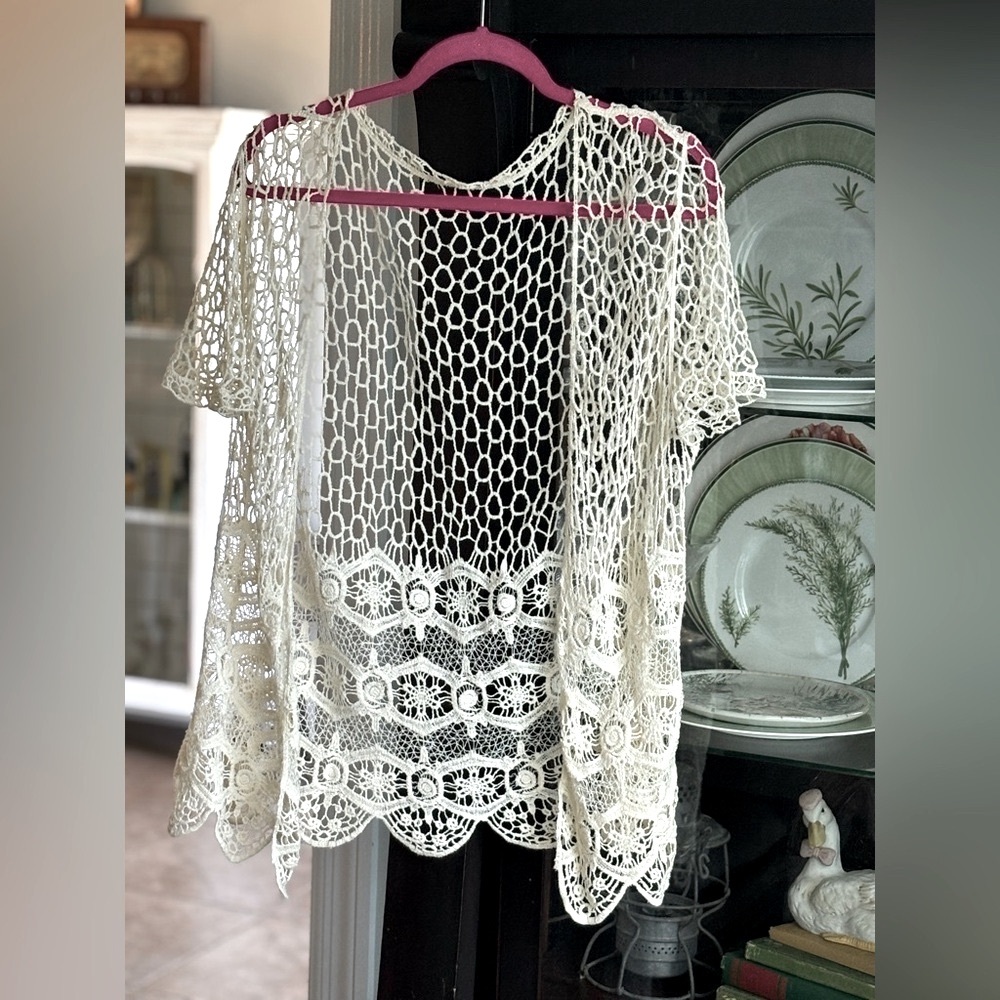 Crocheted Loose Weave Shrug Cardigan. Ivory | Women Sz M/L Timeless | Vintage